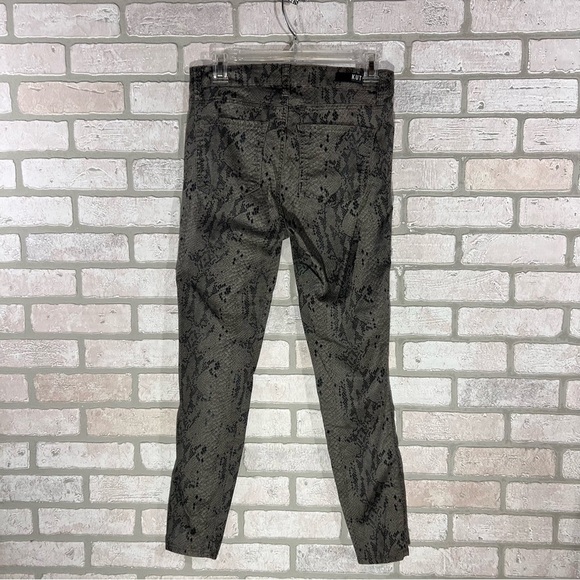 Kut from the Kloth Donna High Rise Ankle Skinny Jeans in Snakeskin Wash Size 4 - Picture 5 of 9